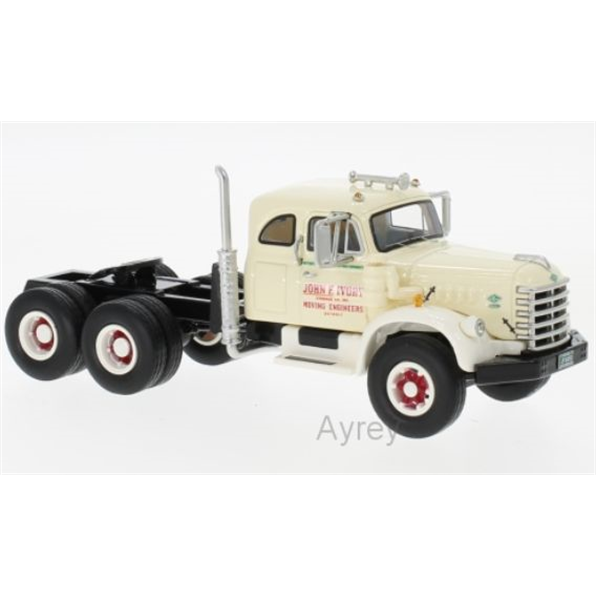 Diamond T 921B Beige/White 1955